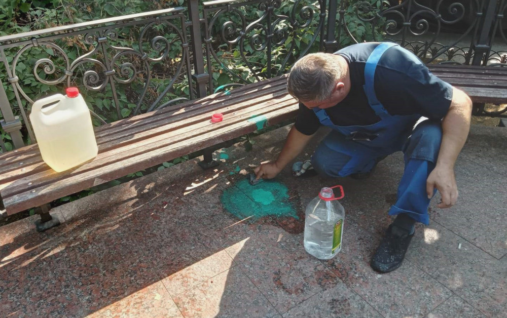 1002 image for slide