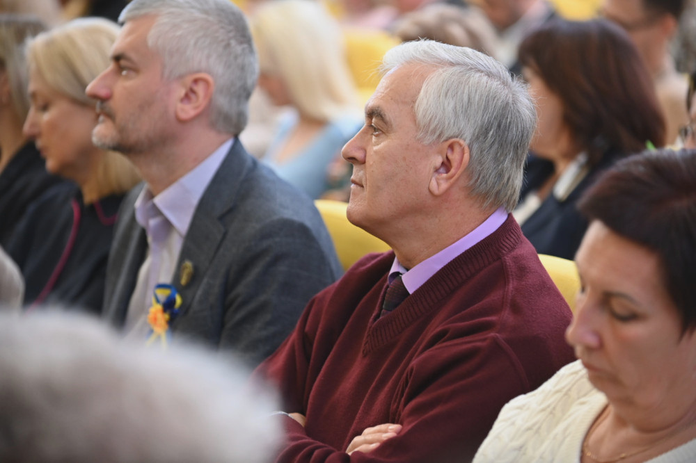 1442 image for slide