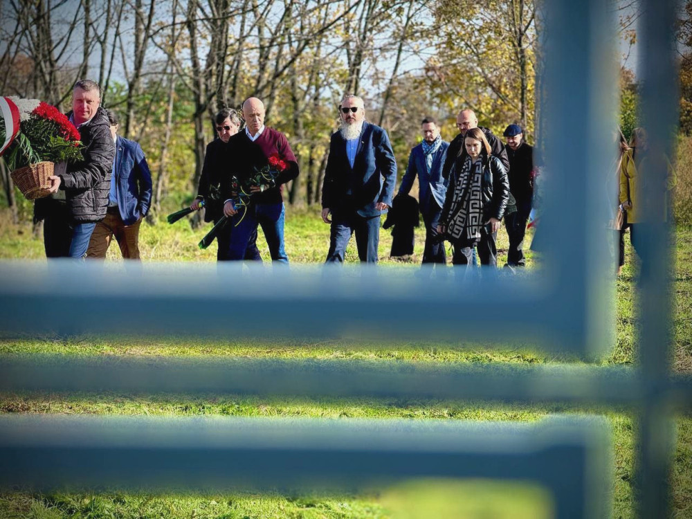 1607 image for slide