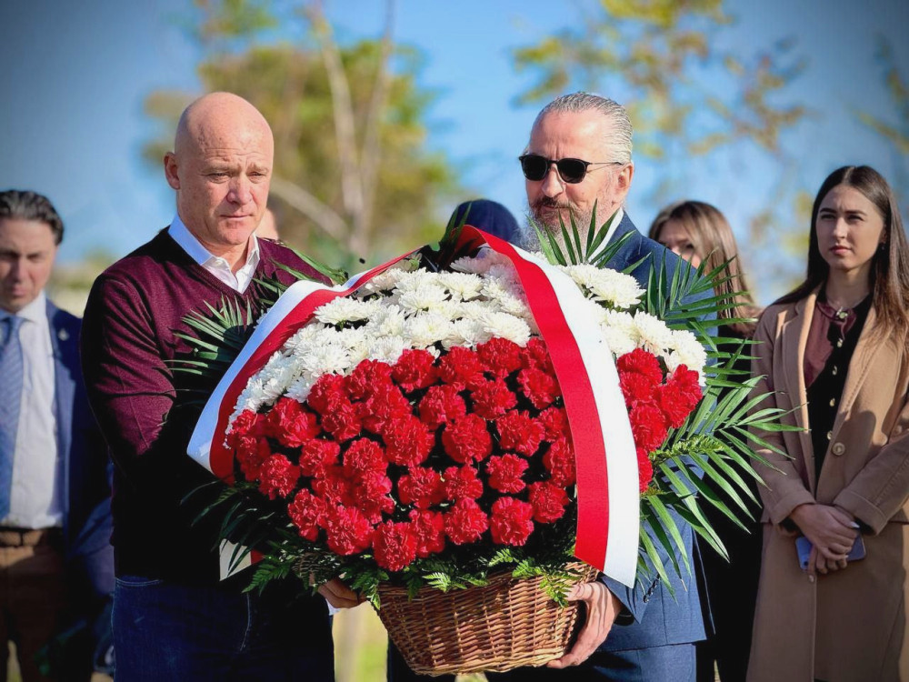 1611 image for slide