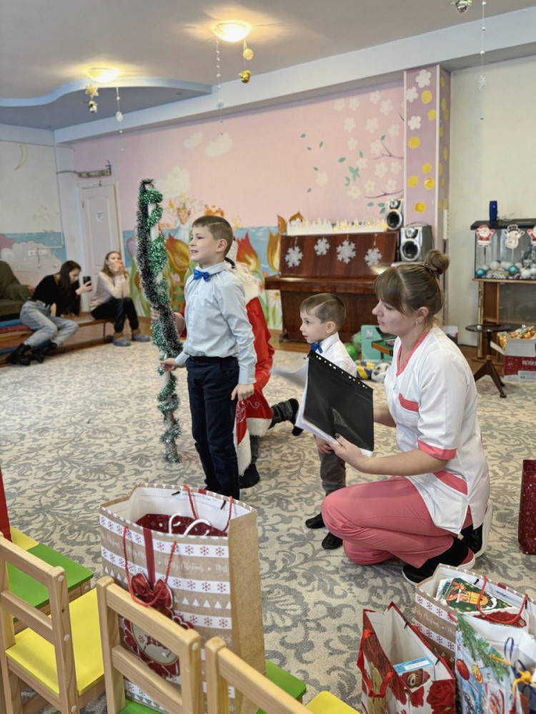 1642 image for slide