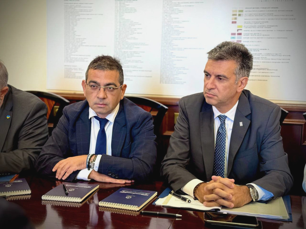 1677 image for slide