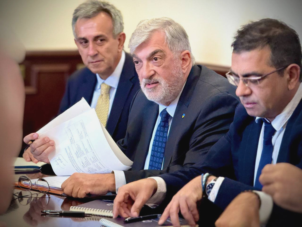 1681 image for slide