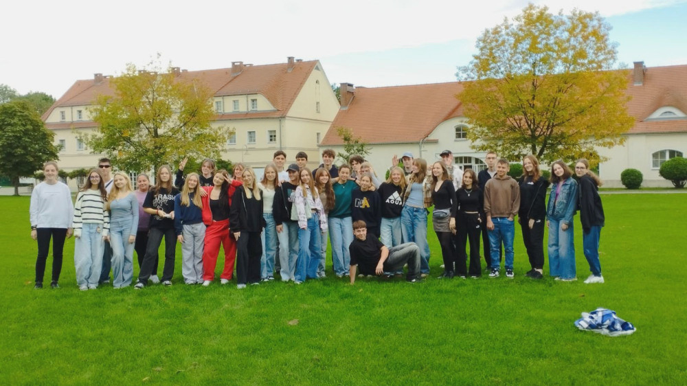 1689 image for slide