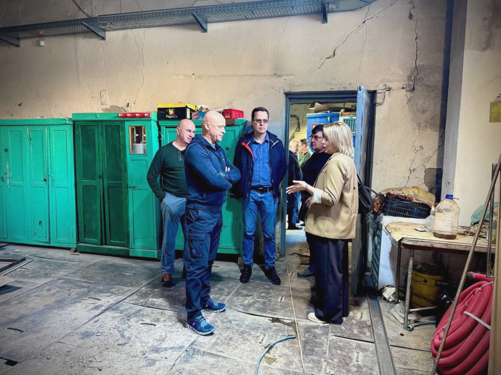 1743 image for slide