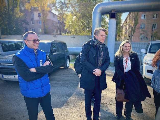 2558 image for slide