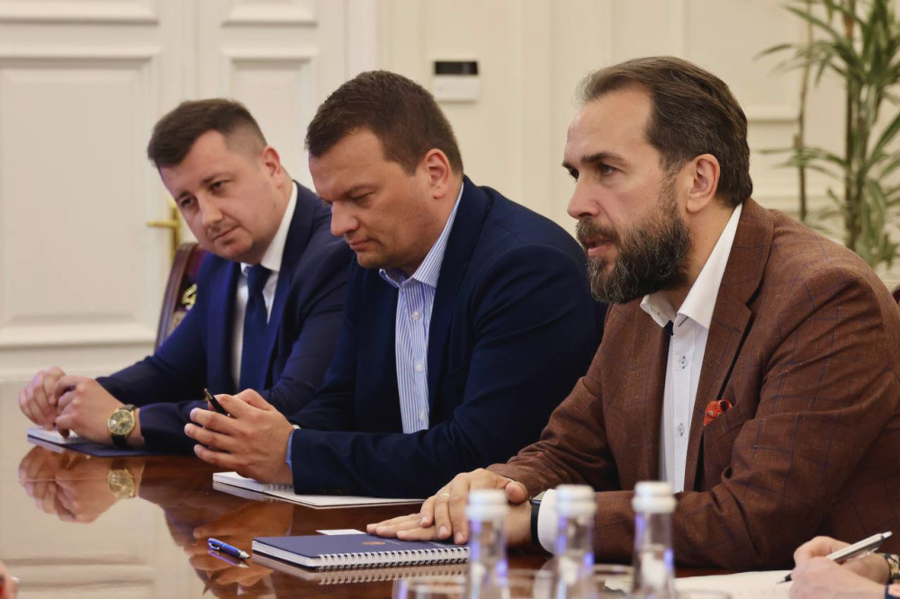 4361 image for slide