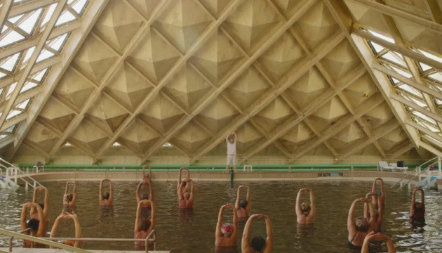 6053 image for slide