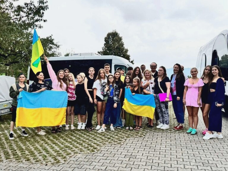 6208 image for slide