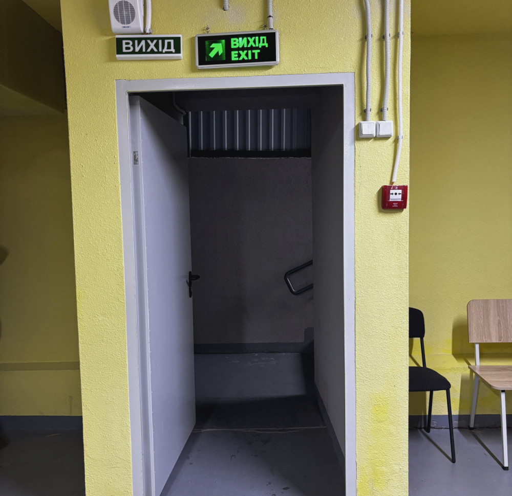 6937 image for slide