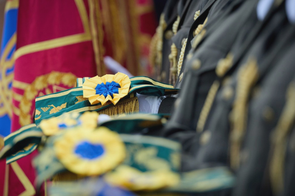 6957 image for slide