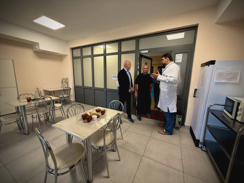 7004 image for slide