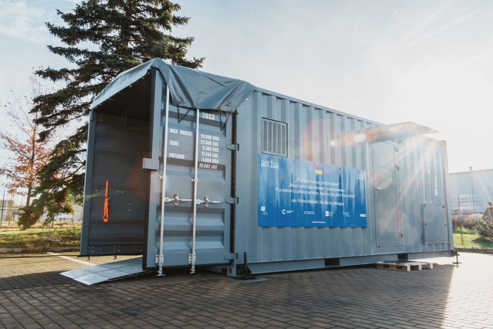 7032 image for slide