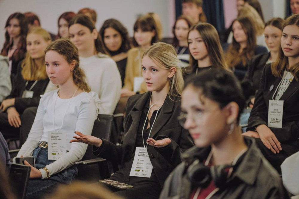 7483 image for slide