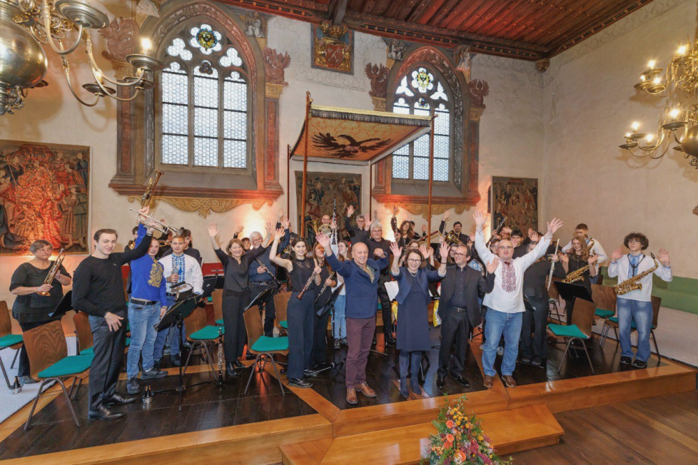 7546 image for slide