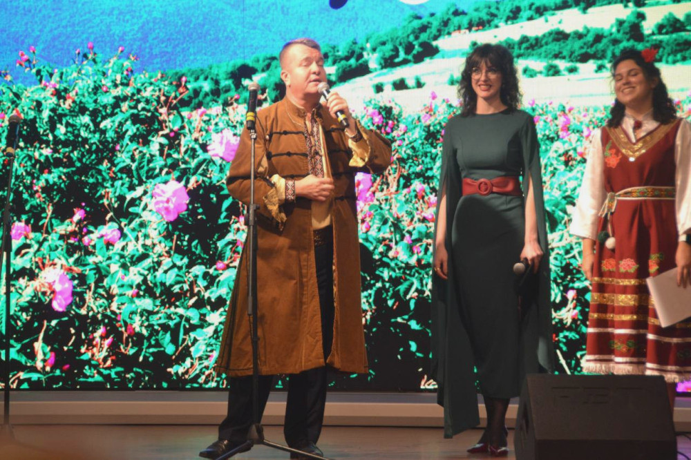 7602 image for slide