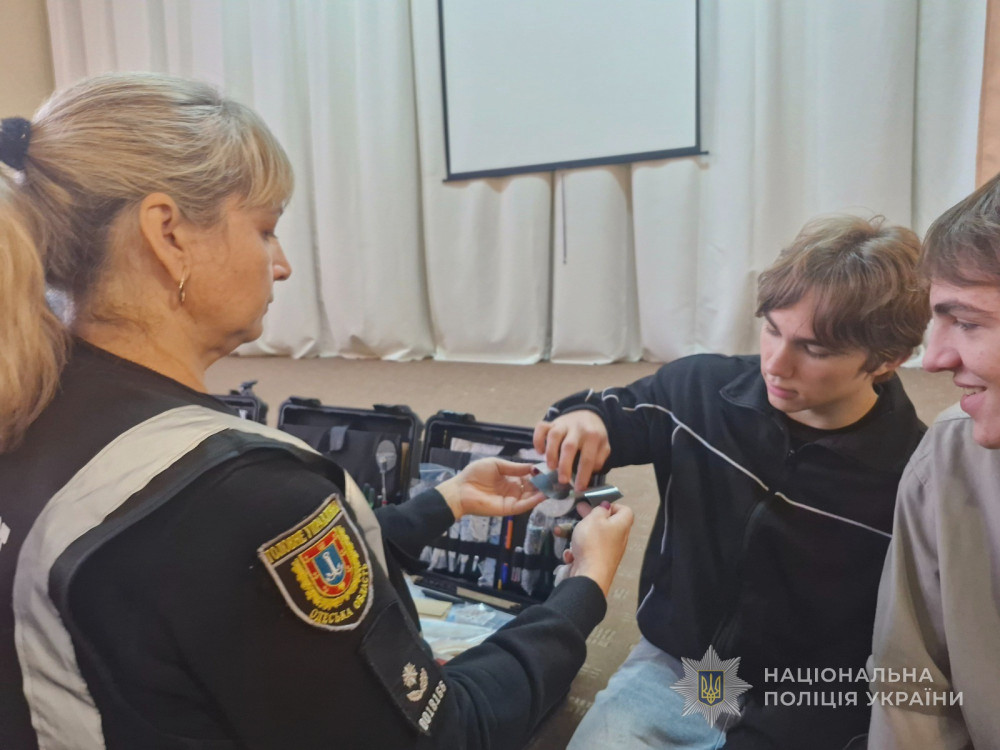 7698 image for slide