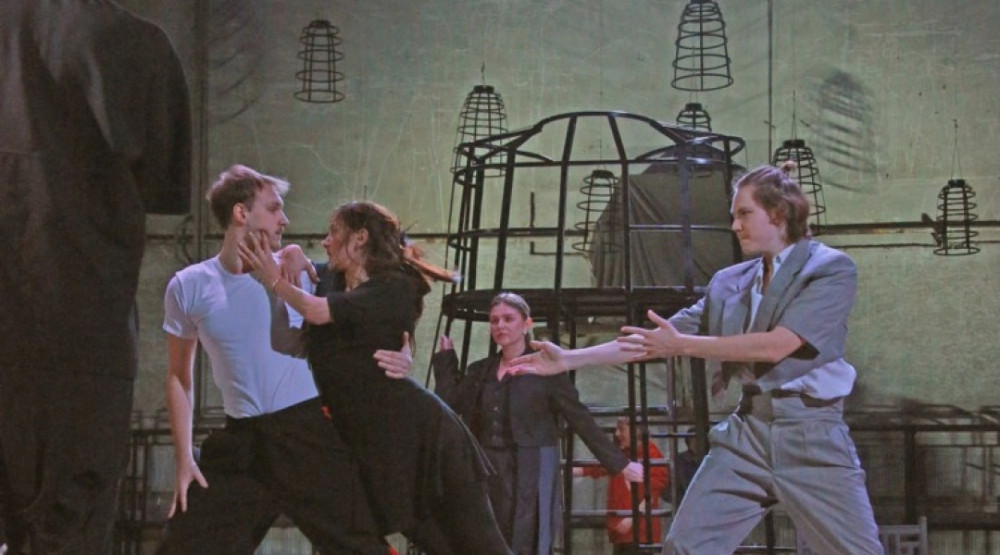 7724 image for slide