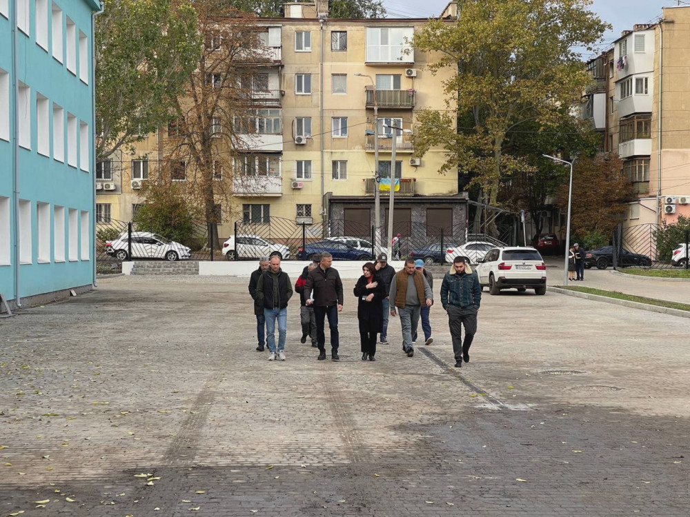 7831 image for slide