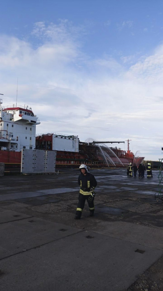 7876 image for slide